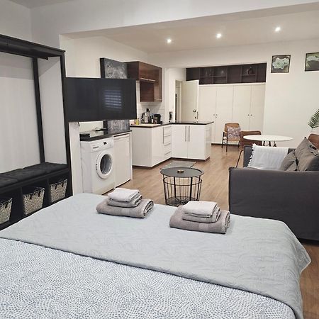 City Center Apartments Пафос Экстерьер фото