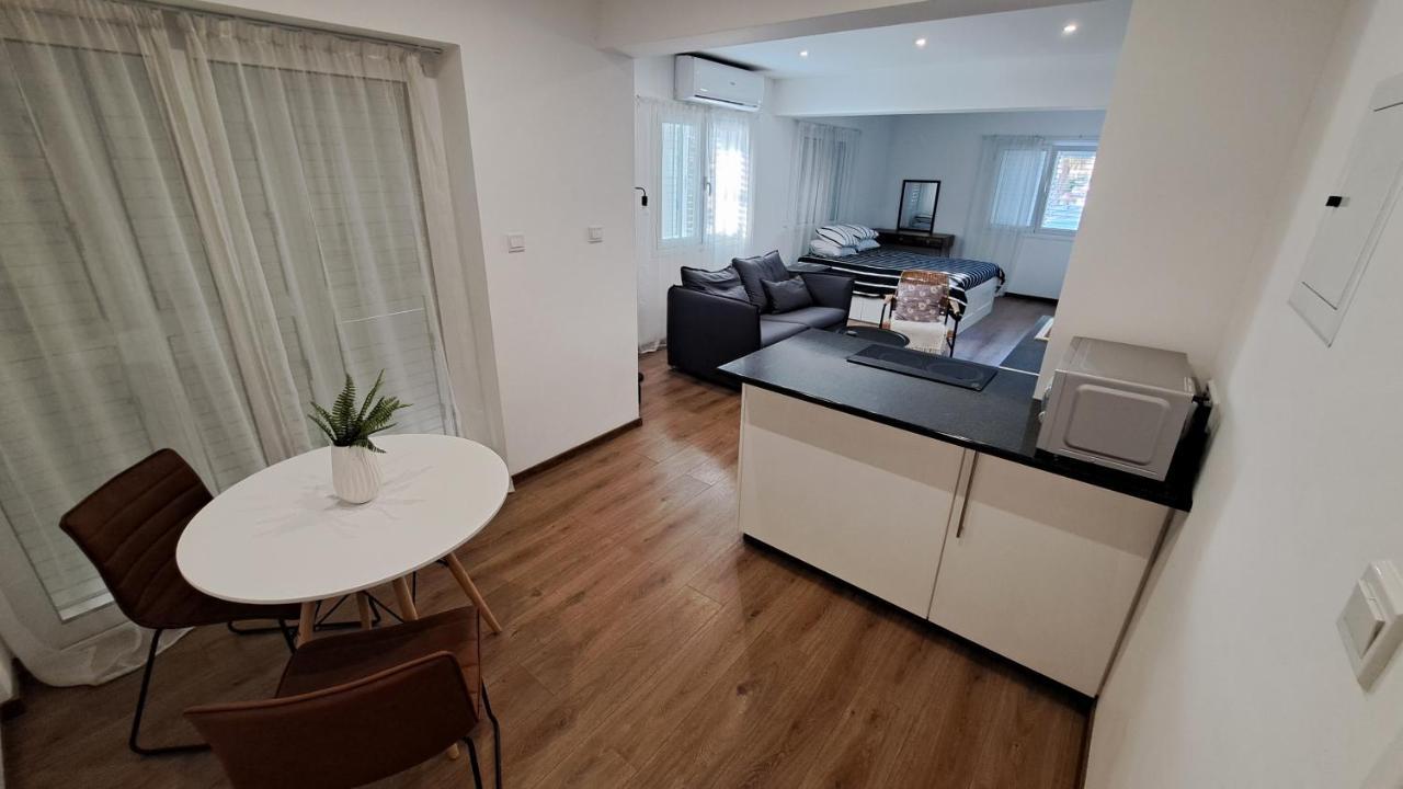 City Center Apartments Пафос Экстерьер фото