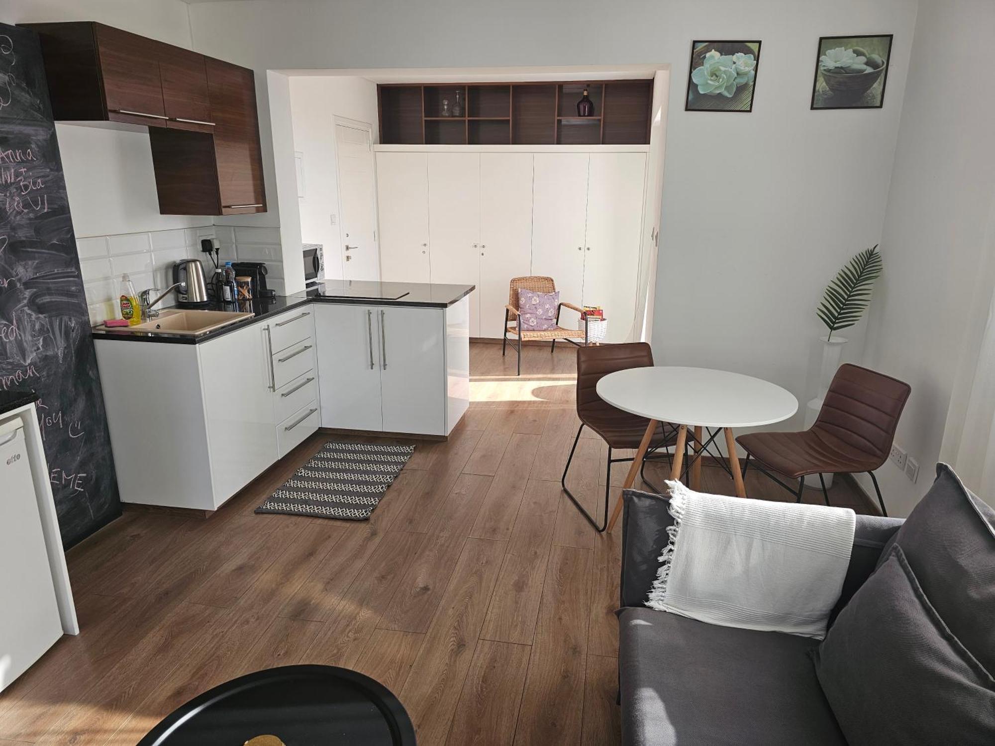 City Center Apartments Пафос Экстерьер фото