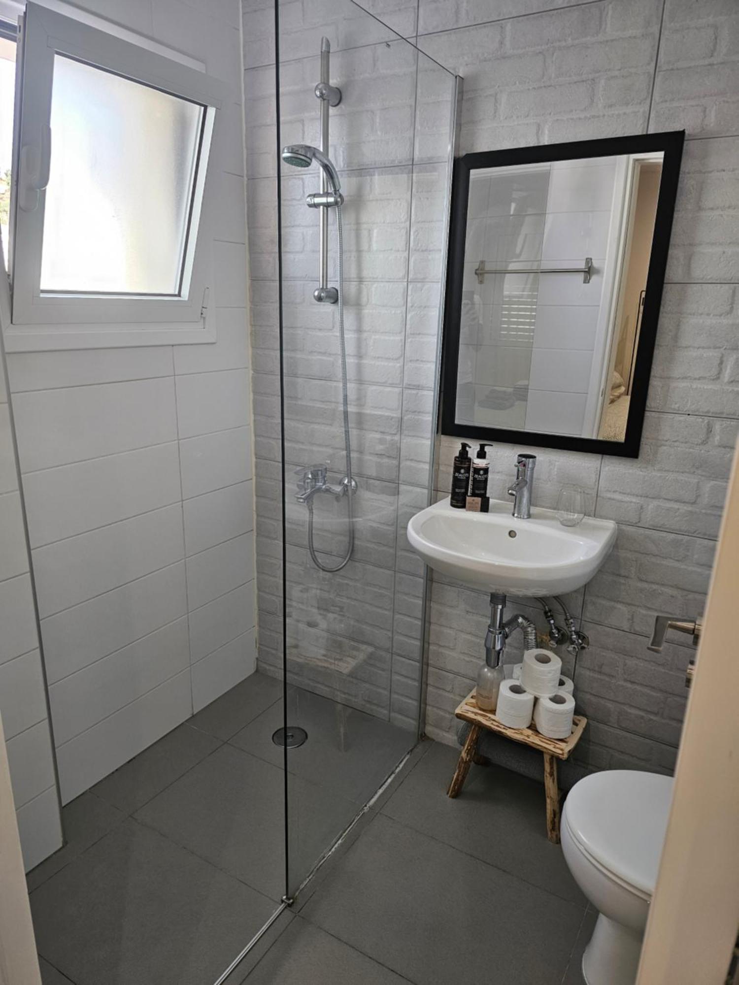 City Center Apartments Пафос Экстерьер фото