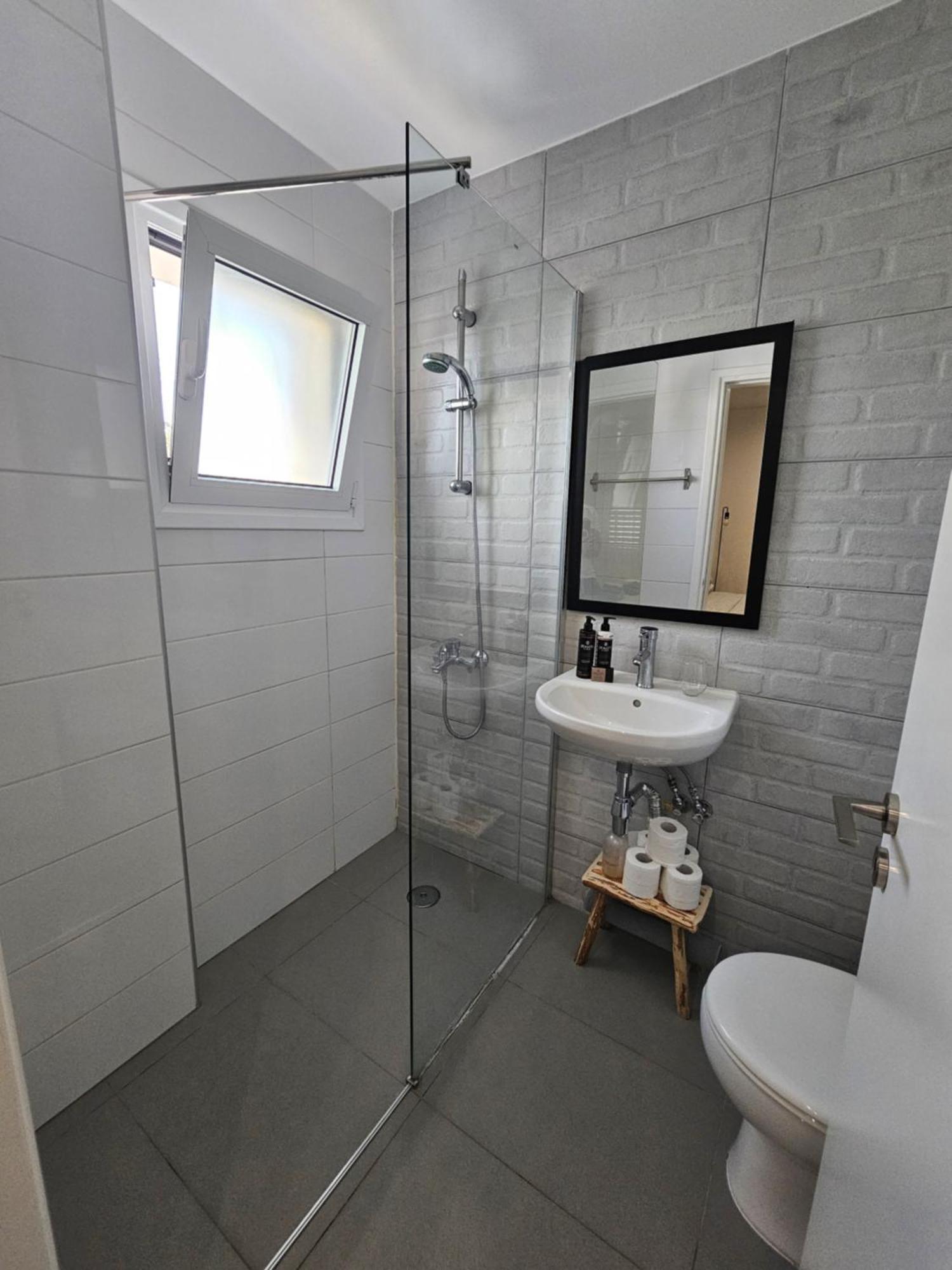 City Center Apartments Пафос Экстерьер фото